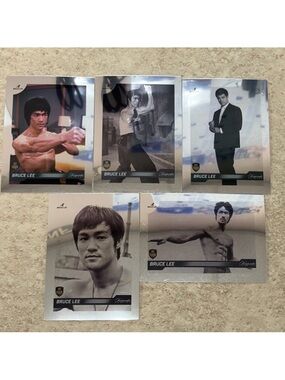 Bruce Lee Dragon 2024 Silver Chrome Refractor MMA Movie Cards Worth $50